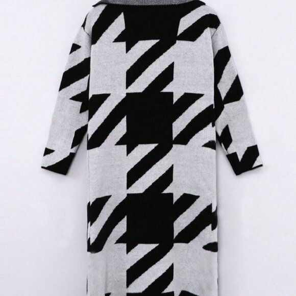 Black & White Casual Women's Contrast Color Long Sleeve Printed Knit Cardigan - Picture 4 of 4